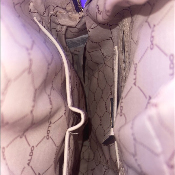 Backpack 🎒/ Purse - Picture 4 of 5